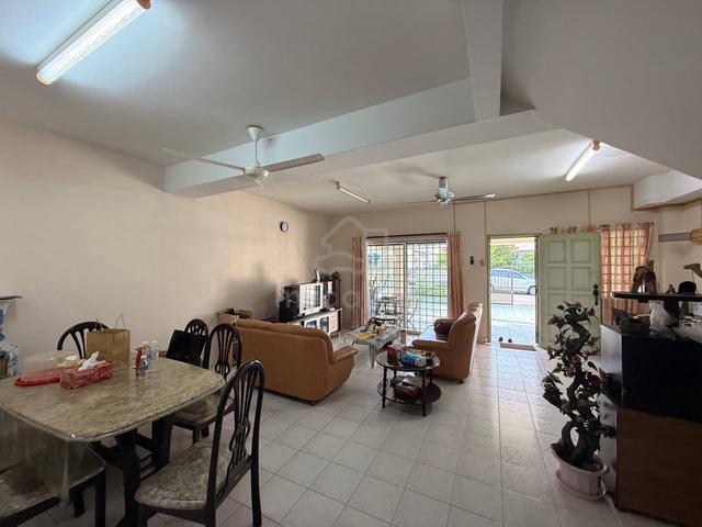 Kulai @ Bandar Putra /Jalan Nuri Double Storey House For sale 1