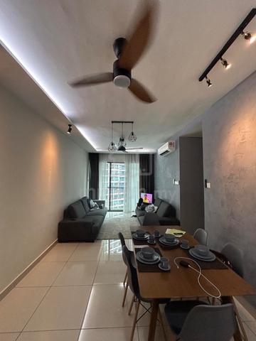 KL Traders Square Residences 1