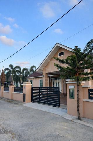 Rumah Banglo Perol Kelantan 1