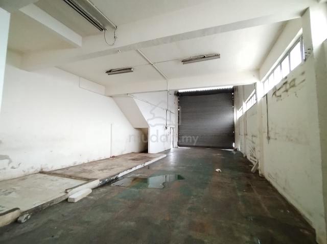 1.5 storey Link Factory for Sale @ Batu Caves, Selangor 1