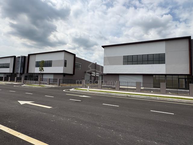 Taman Perindustrian Air Hitam, Sem-D, 2- Storey Factory 1