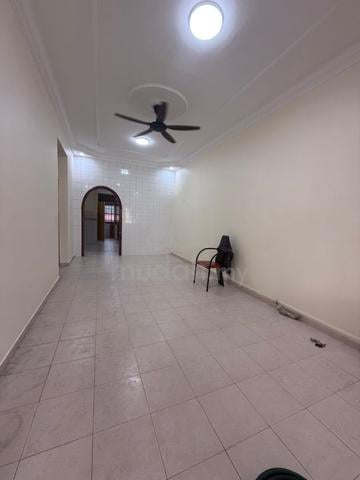 For Rent Jalan Rumbia 27 @ Taman Daya @ Single Storey House 1