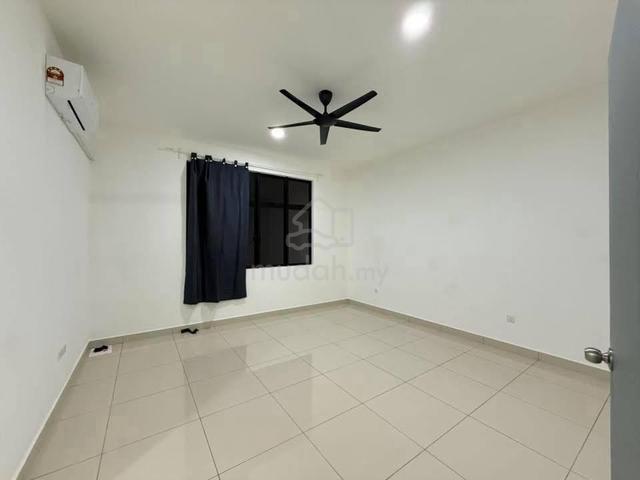 Permas jaya straits view double story house for rent 1