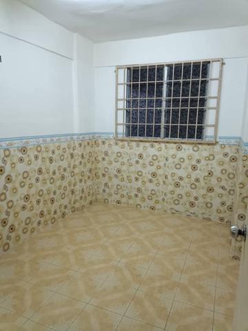 Pinang Emas Flat 1