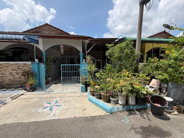 House for Sale at Taman Desa Bernam Baru (Bt 10) 1