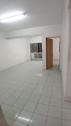 Sri Ria Apartments 1