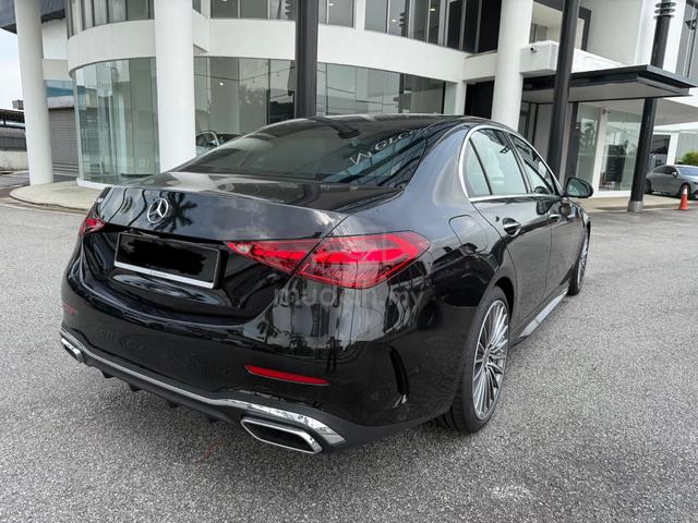 PREOWN LOCAL UNIT 2025 Mercedes Benz C200 1.5 AMG - 4