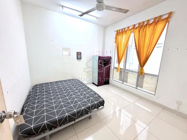 [Lelaki Saja] Nice Medium Room @ PV2 Condo Near LRT & KL EAST MALL 1