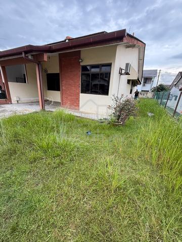 Perling Jalan Belibis Single Storey Semi Detached House,Perling 1