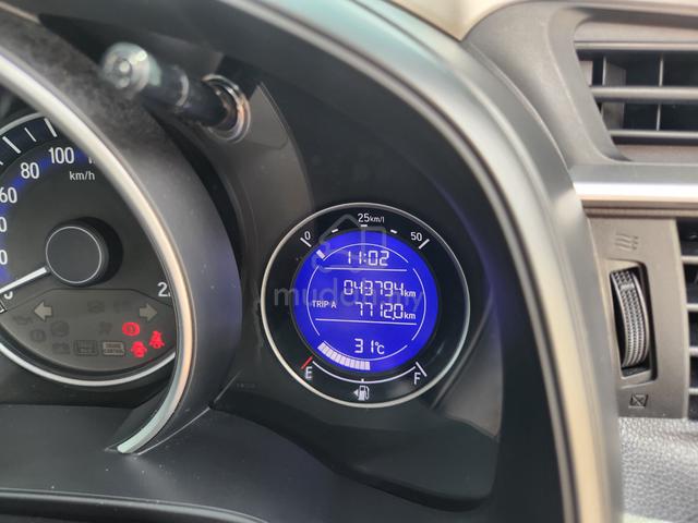 Honda JAZZ V-Spec Direct Owner Under Wrty 2021 - 2