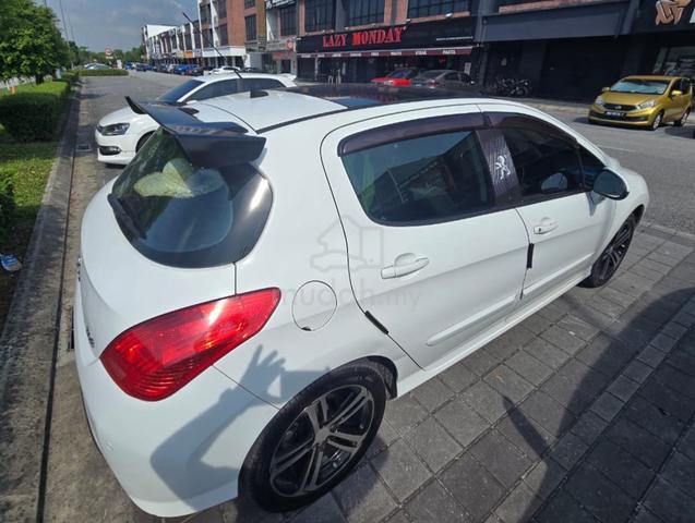2011 Peugeot 308 1.6 THP (A) - 4