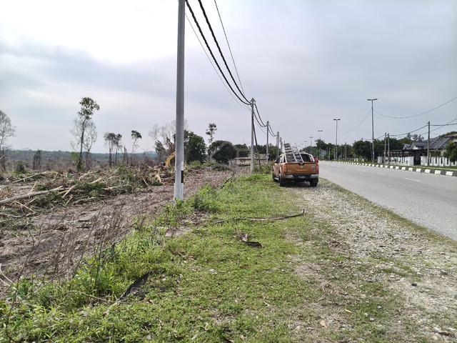 Tanah 1.1 ekar tepi jalan besar kuala abg dungun 1