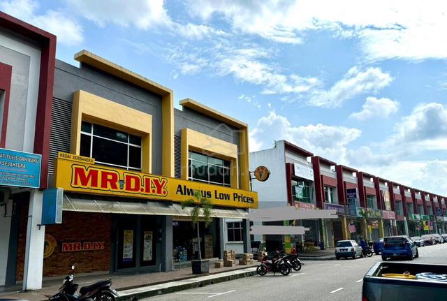 FACING MAIN ROAD Good Exposure & Fully Occupied Senawang Perdana 1