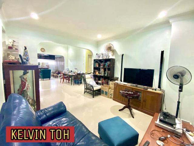 1 STY SEMI-D CORNER LA 5574 sf COMPOUND COMMERCIAL POTENTIAL AIR ITAM 1