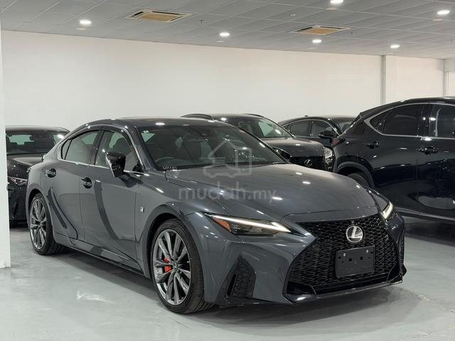 UNREG 2022 Lexus IS300 2.0 F-SPORT Black Leather - 1