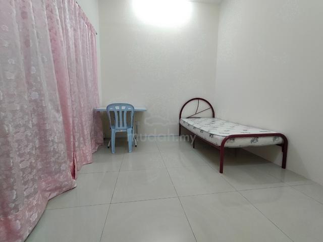 Medium Single Room for female only Seksyen 9 Bandar Mahkota Cheras 1