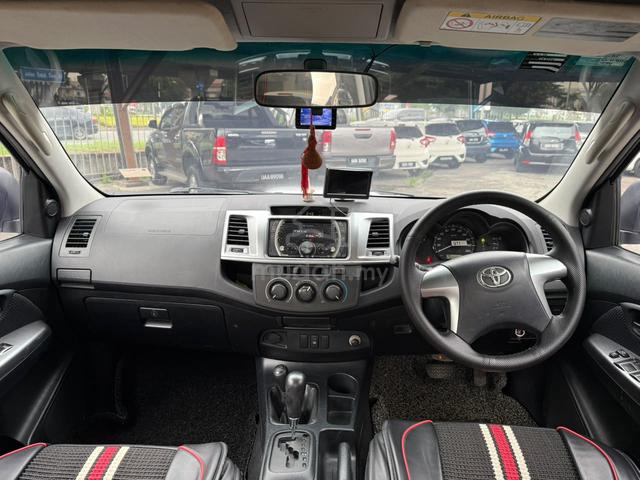 2014 Toyota HILUX 2.5 DOUBLE CAB 4X4 (A) - 5