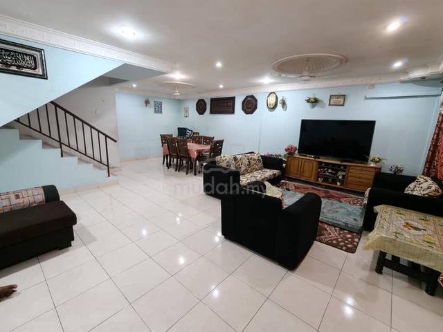 Jasmine Park / Taman Putri / Kulai / Below Market / Double Storey 1