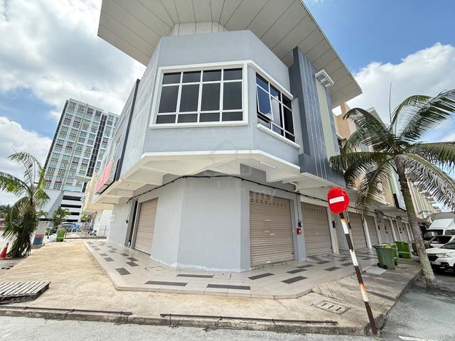 Mahkota Valley Corner Shop For Rent 1