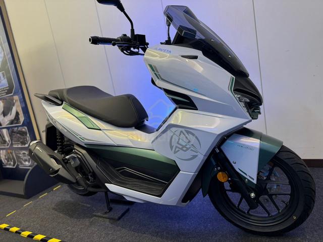 Carousel Image