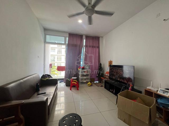 Senai Garden Apartment 1