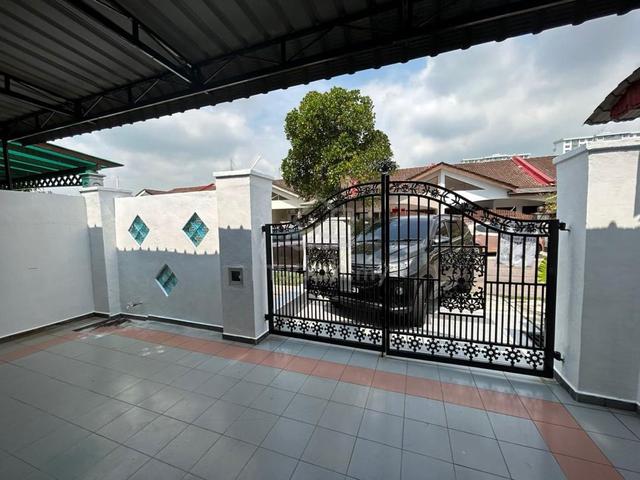 Low Deposit / Single Storey Taman Molek / Johor Jaya / Pandan / Jb 1