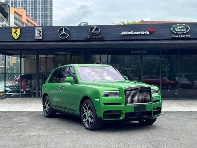 2024 Rolls Royce CULLINAN BLACK BADGE BB 6.7 GREEN - 1