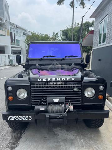 2000 Land Rover DEFENDER 2.5 110SW (M) - 3
