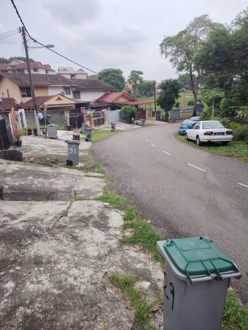 Taman daya,jalan pinang, double storey low cost, near bus stop &shop 1