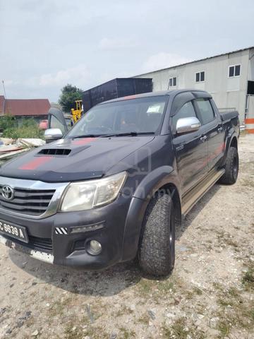Toyota Hilux Double Cab 2.5 AT For Sale - 1