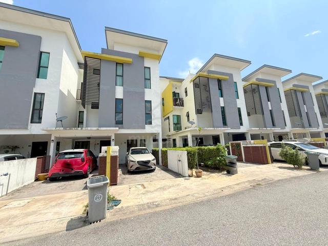Move in Ready Townhouse Cempaka Seri 1, Town Villas, Kota Seriemas 1