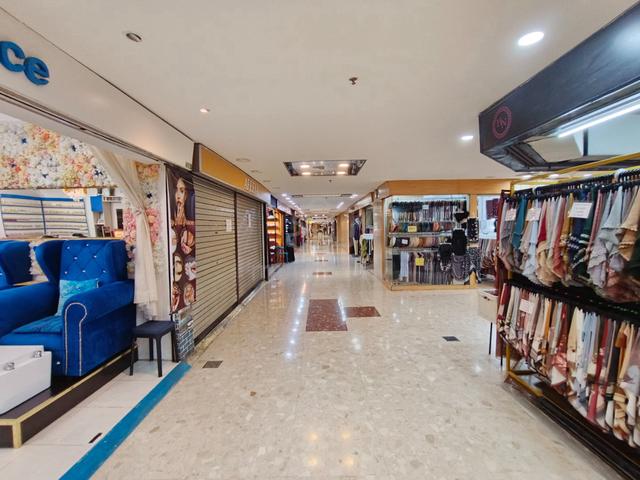 Centre point 1st floor shoplot for rent,prime location 1