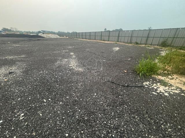 Dengkil Sepang Vacant Land for Rent-2 Acres, Flat Land, With Fence 1
