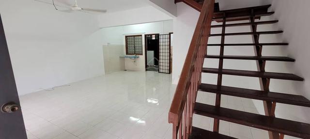 Newly Painted ! Double Storey @ SP 7 1
