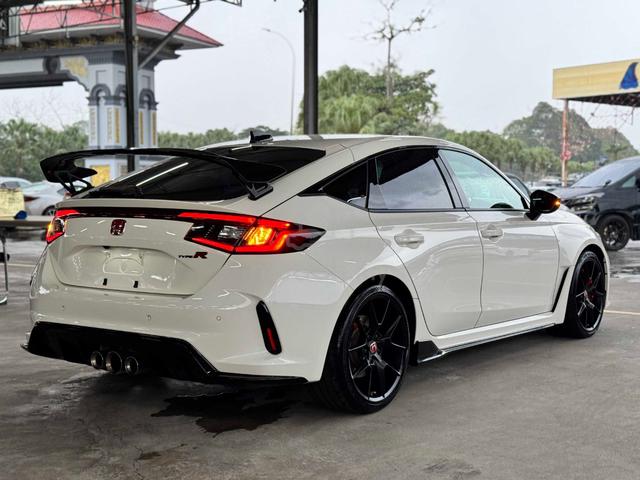 LOWEST PRICE 2024 Honda CIVIC 2.0 TYPE R FL5 - 2