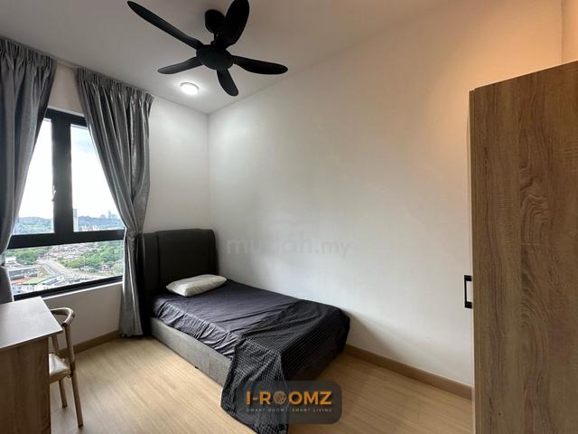 Junior Room For Rent Kuchai Lama Near Mrt Kuchai Sentral Female Male 1