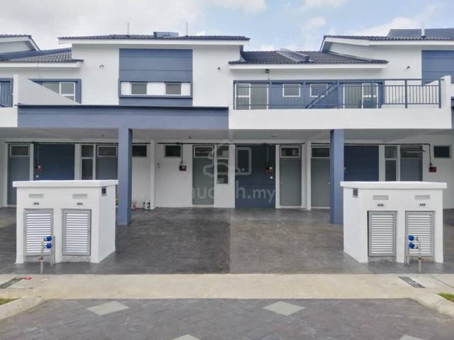 Simfoni Perdana, Puncak Alam First Floor nearby surau 1