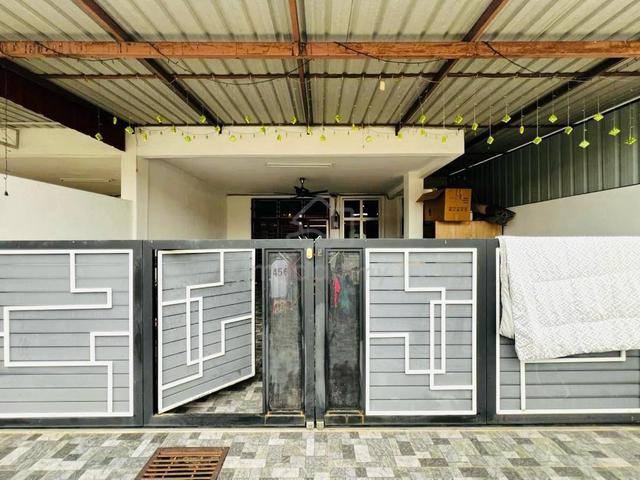 FREEHOLD!END LOT! Single Storey Terrace House Taman Serai Wangi 1