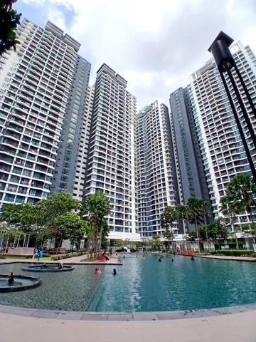 KL Traders Square Residences 1