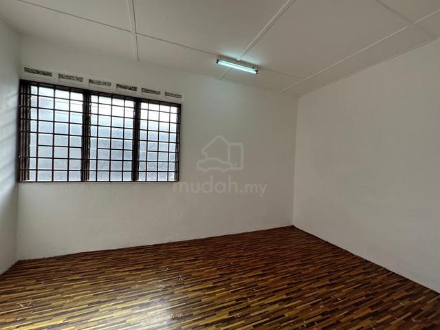Skudai|2tkt Low Cost|Senai|Kulai|Instll RM1600|Tampoi| 1