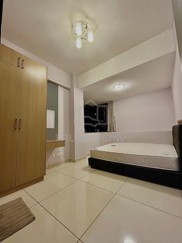 Female Master Room @ D Inspire Bestari, Nusa Bestari 1