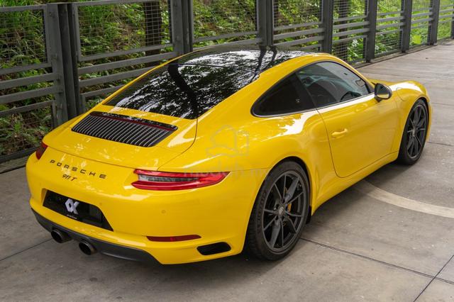 Porsche 911 Carrera T 3.0 2018 Racing Yellow - 2