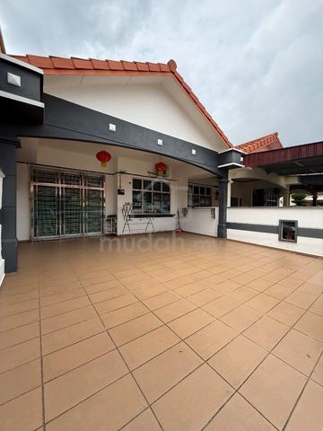 Rumah Teres Eksklusif di Taman Delima 2, Kluang - 1,920 sqft, 1