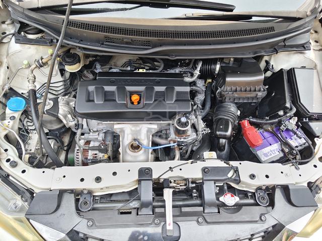 2015 Honda CIVIC 1.8 (A) - 3