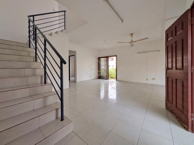 Crescentia park (2-storey terraced house),batu kawan for sale 1