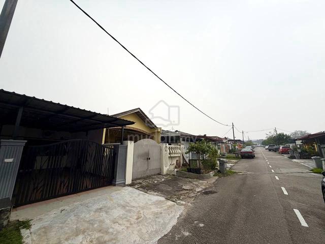 Taman Universiti, Skudai, Single Storey, Original Unit, 3 Bedrooms 1