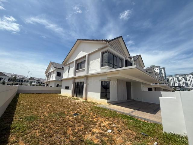 Brand New Corner Lot 47x75 Sejati Lakeside 2 Semi D Cyberjaya Setia 1