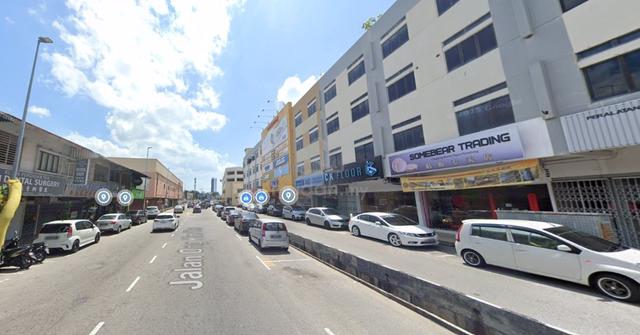 FREEHOLD 4 Storey Ong Kim Wee, Facing Mainroad Shoplot 1