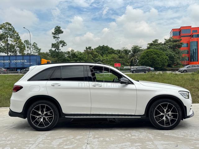 2022 Mercedes Benz GLC300 2.0 4MATIC COUPE (A) - 3