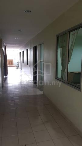 Ampang ,jalan merdeka rooms , shop apartment 1